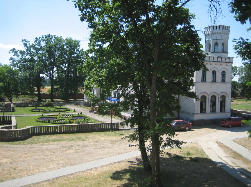 Bedlewo castle from my room \n (Click for next picture)