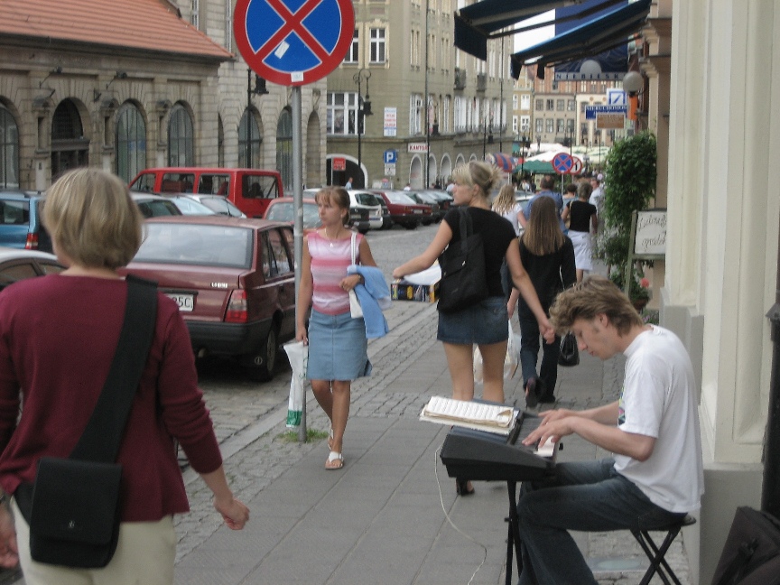 Poznan street \n (Click for next picture)