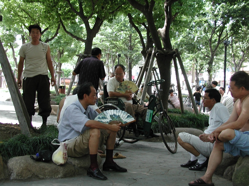 Yuyuan Garden, Shanghai  \n (Click for next picture)